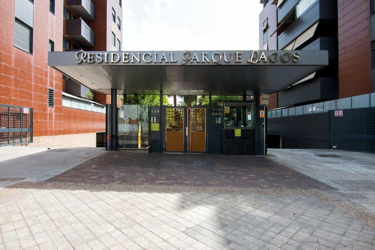Apartamento Forum-Ciencias Con Piscina, Gym & Parking Grenada Zewnętrze zdjęcie