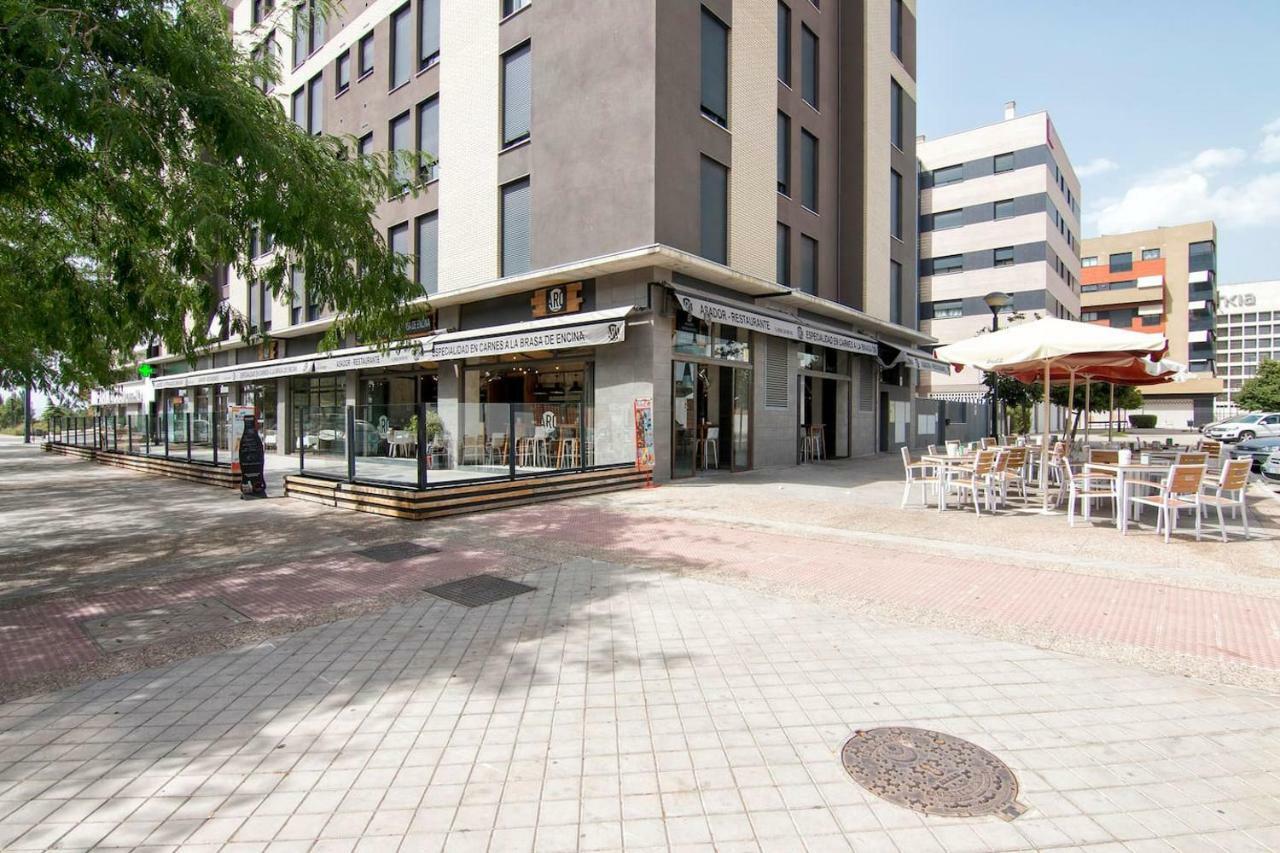 Apartamento Forum-Ciencias Con Piscina, Gym & Parking Grenada Zewnętrze zdjęcie