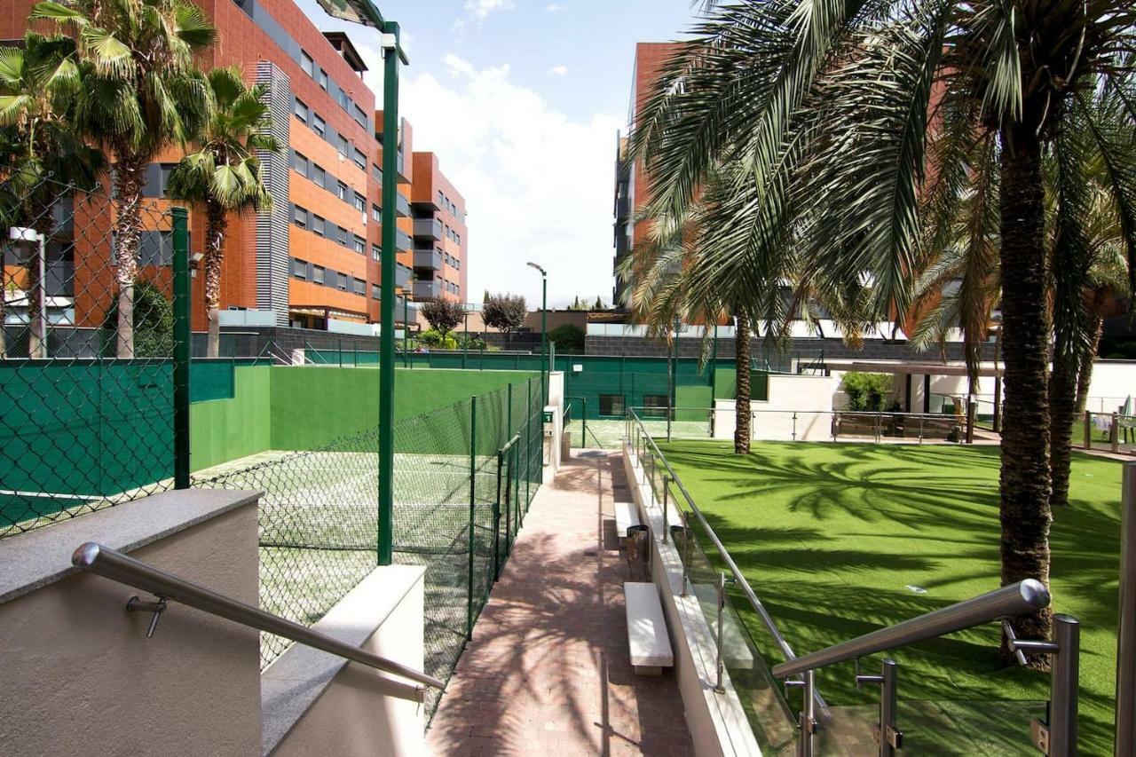 Apartamento Forum-Ciencias Con Piscina, Gym & Parking Grenada Zewnętrze zdjęcie