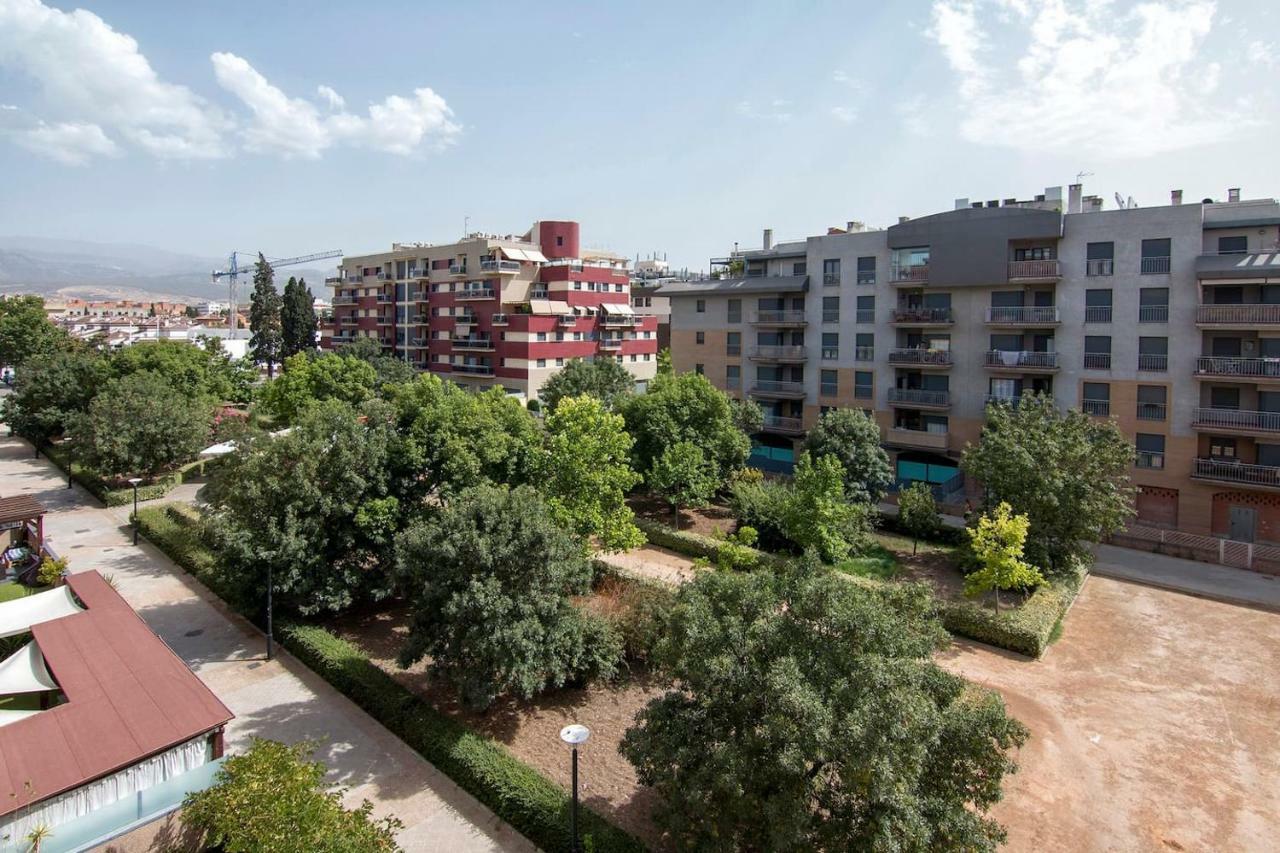 Apartamento Forum-Ciencias Con Piscina, Gym & Parking Grenada Zewnętrze zdjęcie