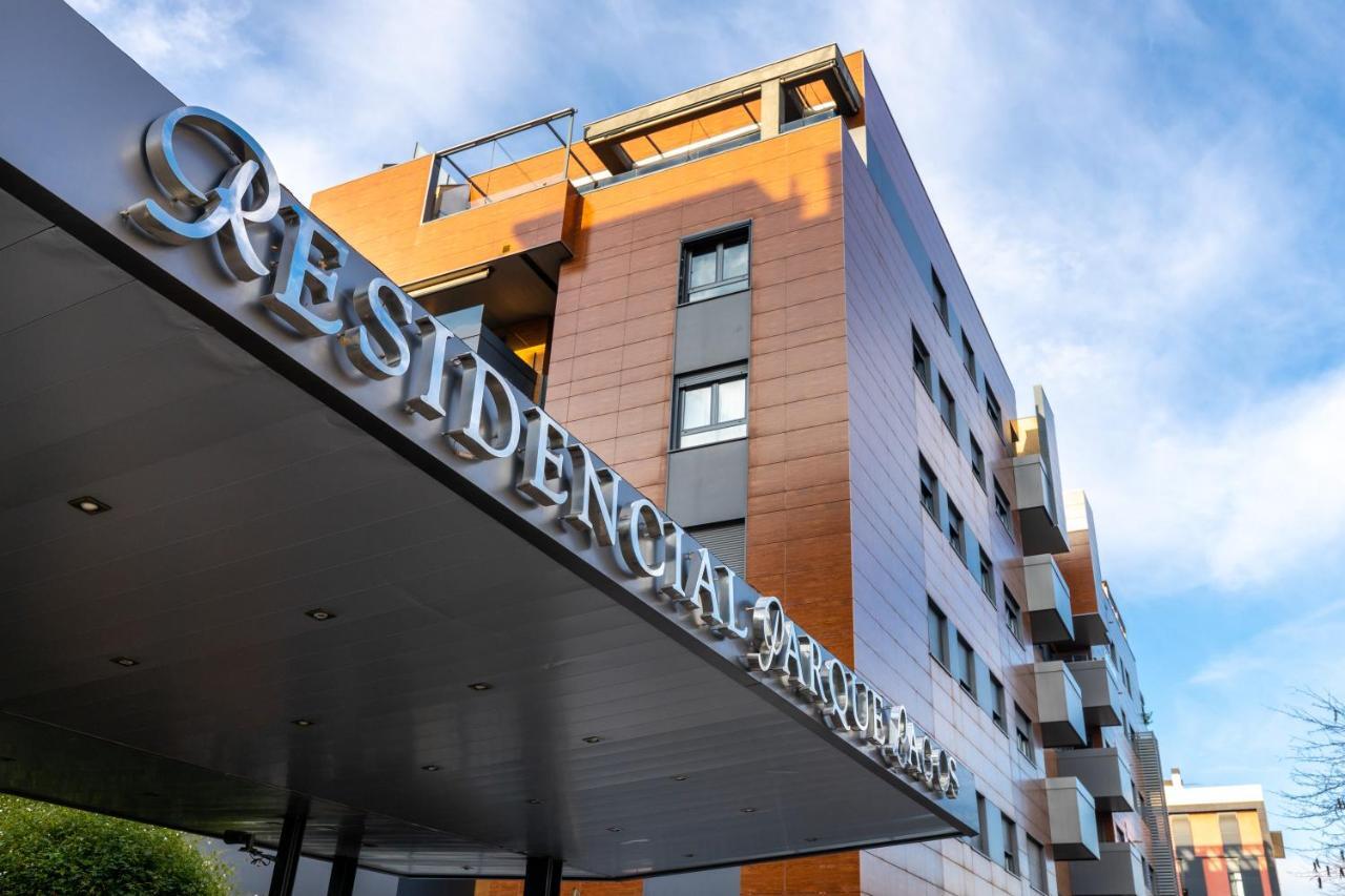 Apartamento Forum-Ciencias Con Piscina, Gym & Parking Grenada Zewnętrze zdjęcie