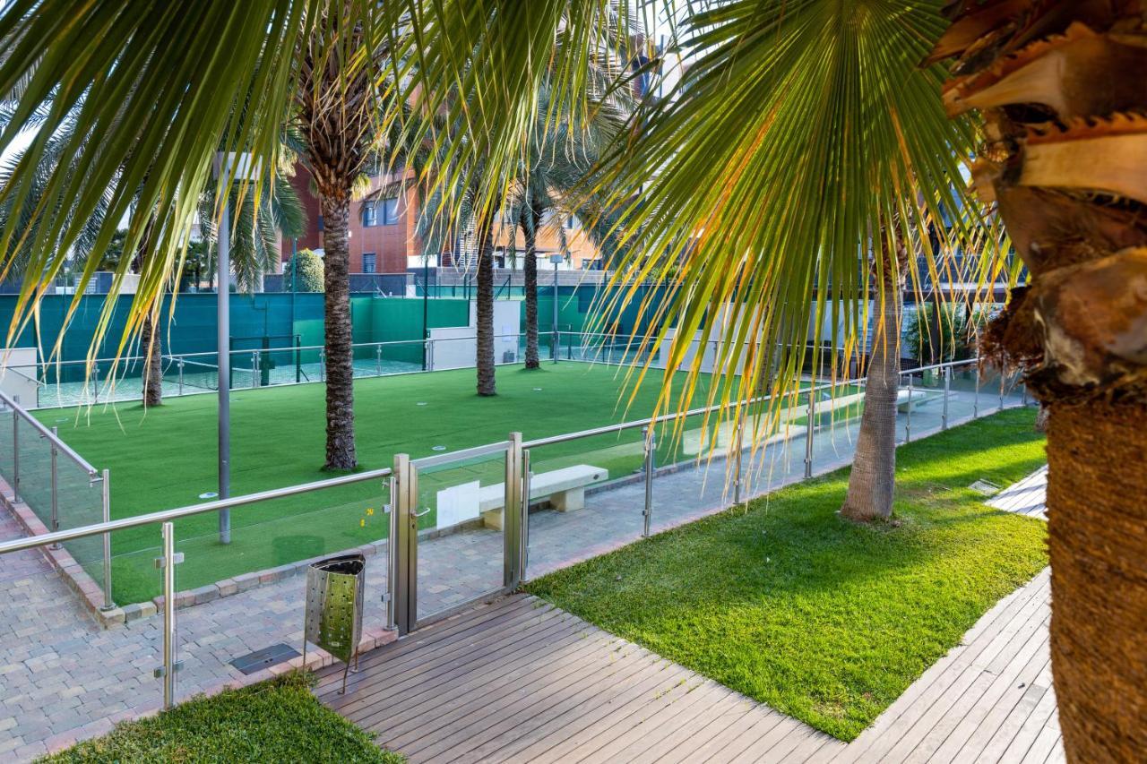Apartamento Forum-Ciencias Con Piscina, Gym & Parking Grenada Zewnętrze zdjęcie