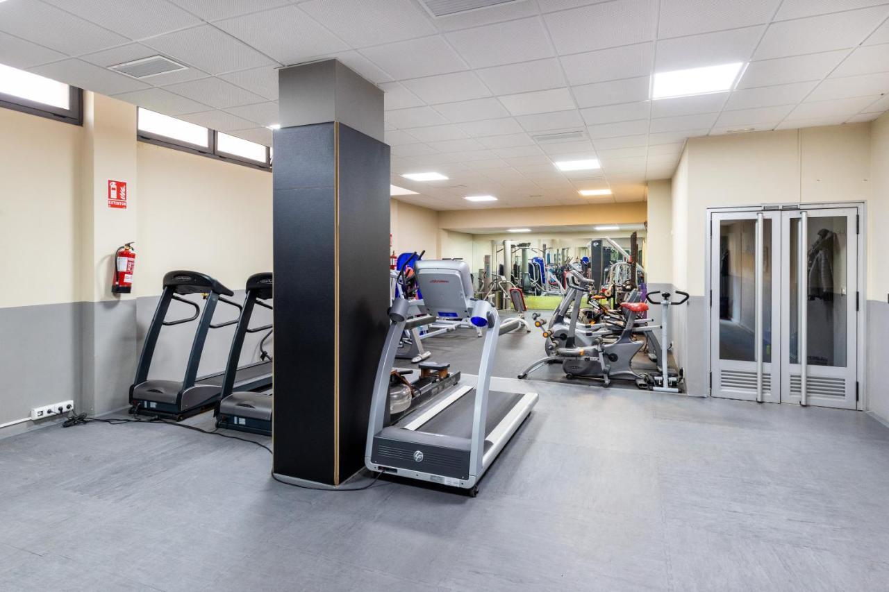 Apartamento Forum-Ciencias Con Piscina, Gym & Parking Grenada Zewnętrze zdjęcie